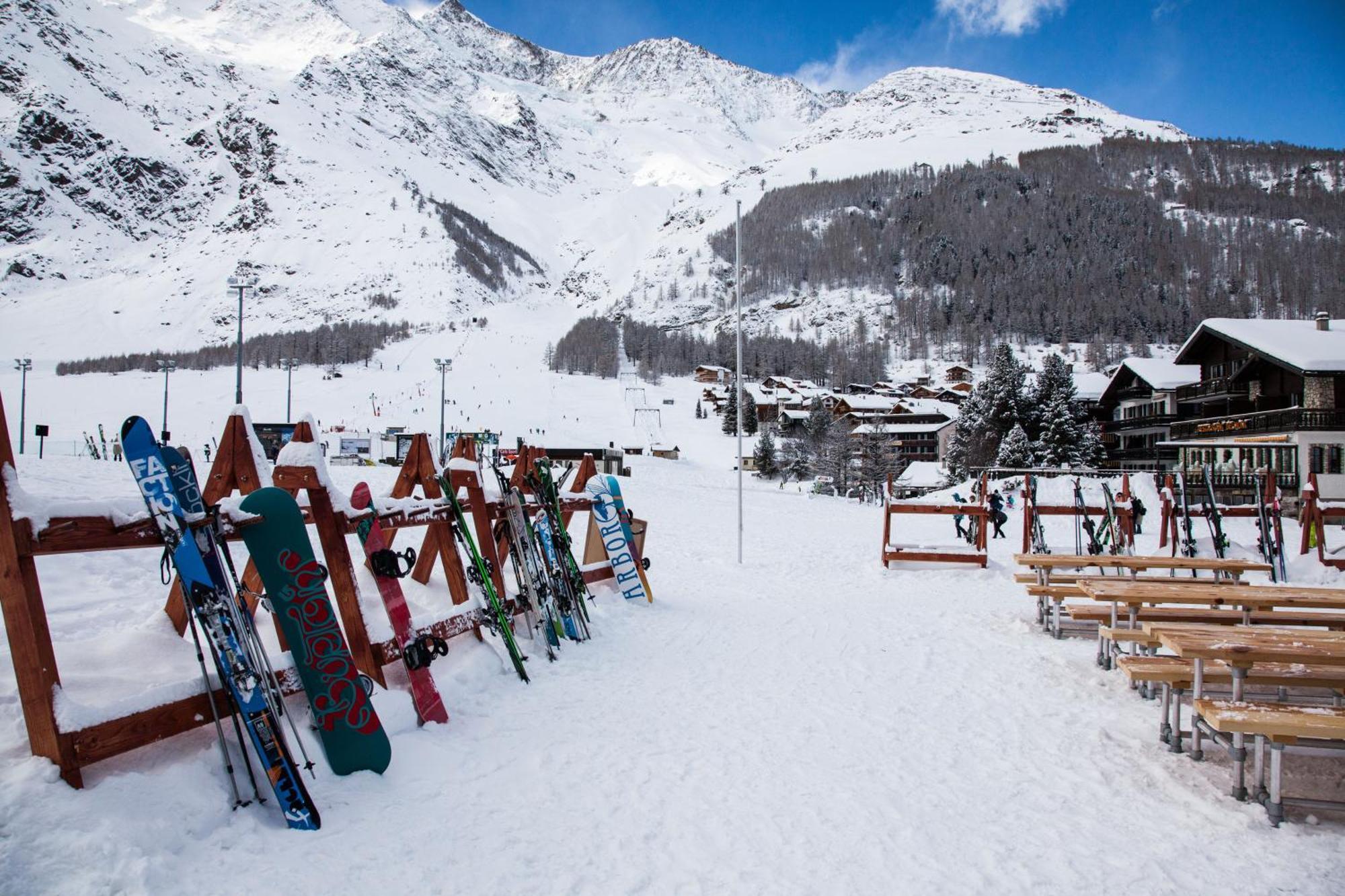 Hotel The Larix Ski-In Ski-Out Saas Fee Kültér fotó