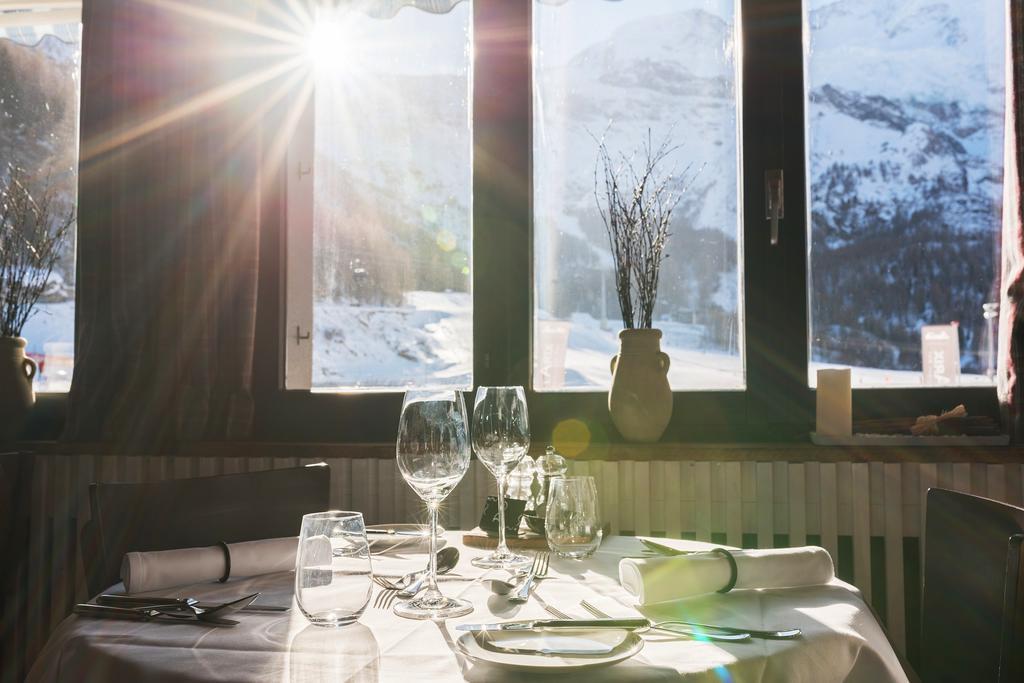 Hotel The Larix Ski-In Ski-Out Saas Fee Kültér fotó